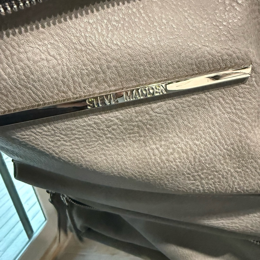 Steve Madden Light Gray Backpack - Picture 2 of 5